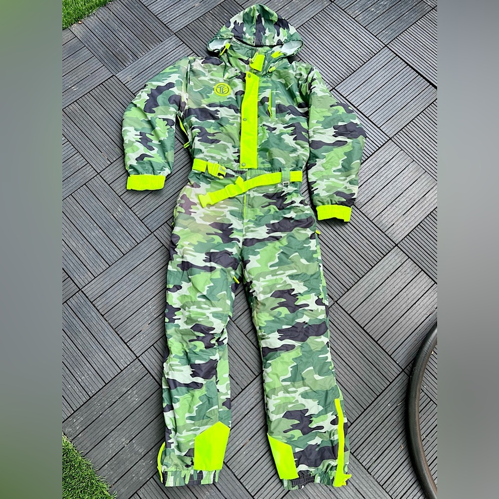Tipsy Elves Ski Snow Suit Coveralls Camo - Camouflage - Size M - Unisex
